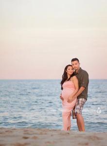 maternity photoshoot on lavalette beach in NJ