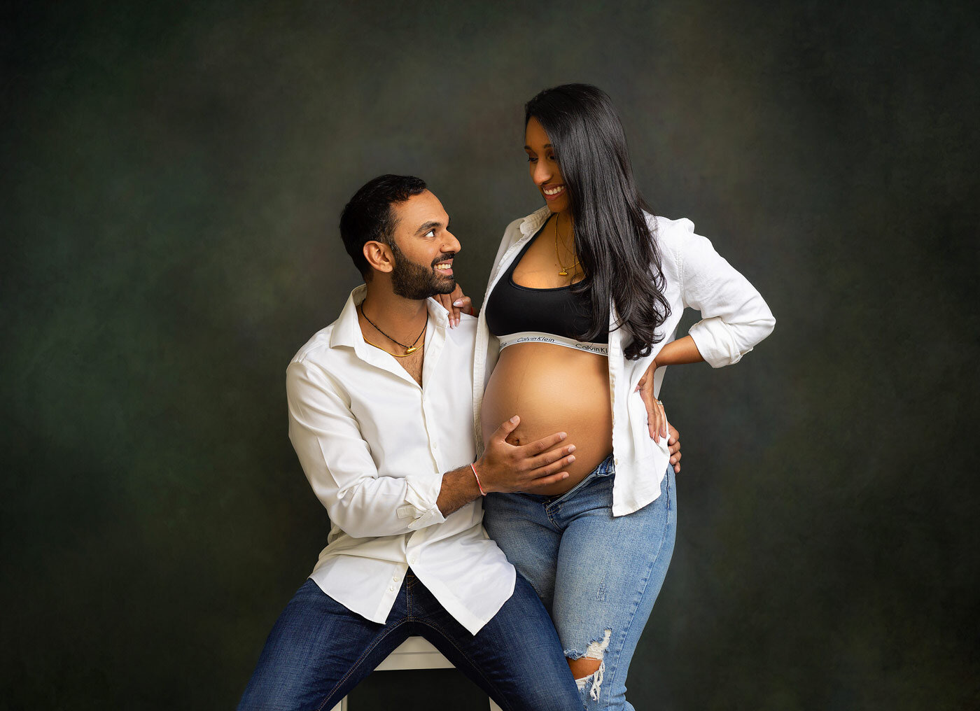 Pregnancy couple photo shoot