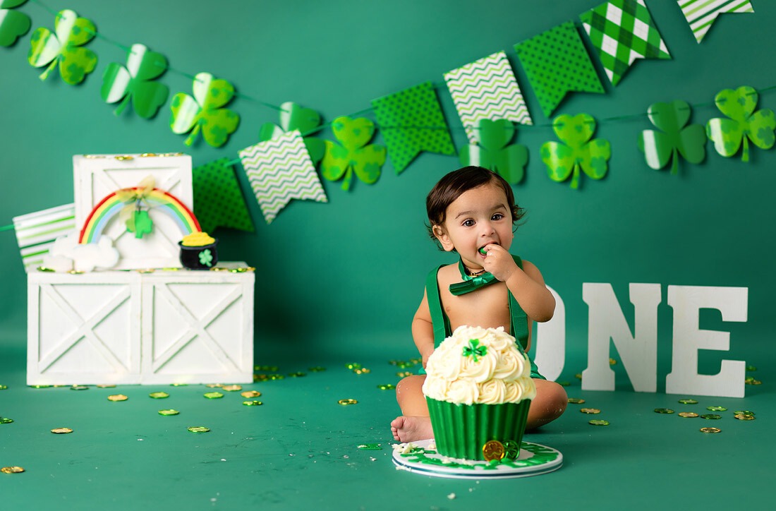 NJ studio cake smash photo shoot NJ studio cake smash photo shoot