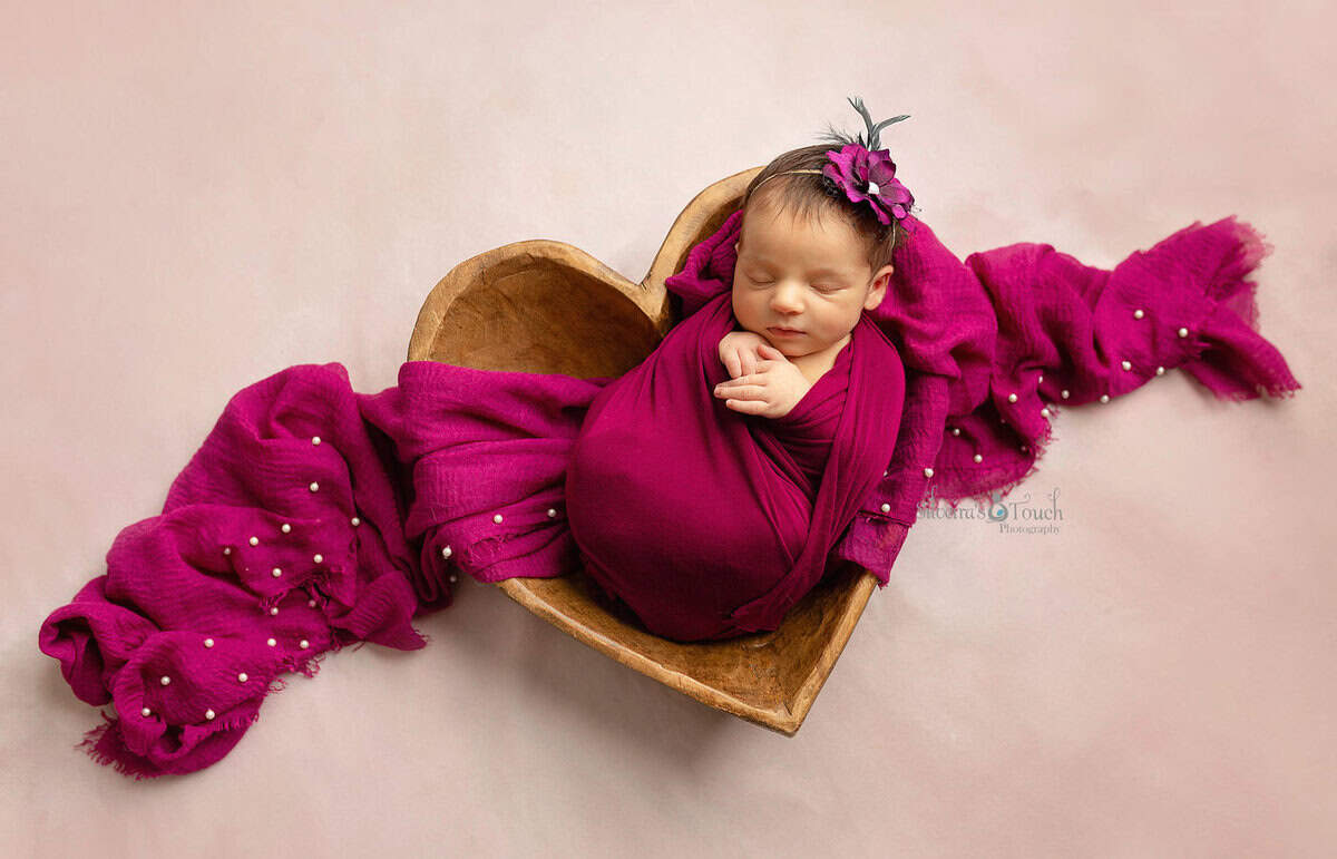 pink heart bowl newborn photoshoot