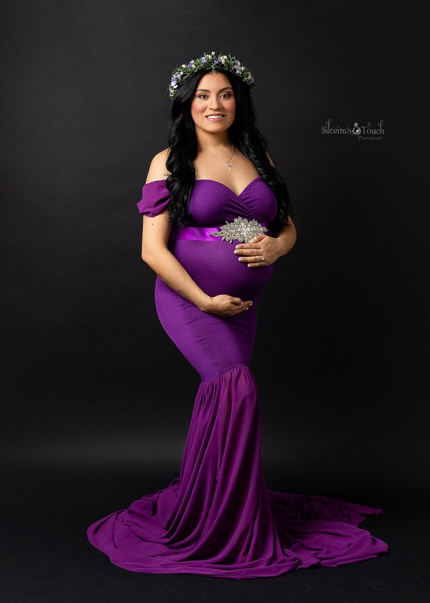 morris county NJ pregnancy photo in purple dress