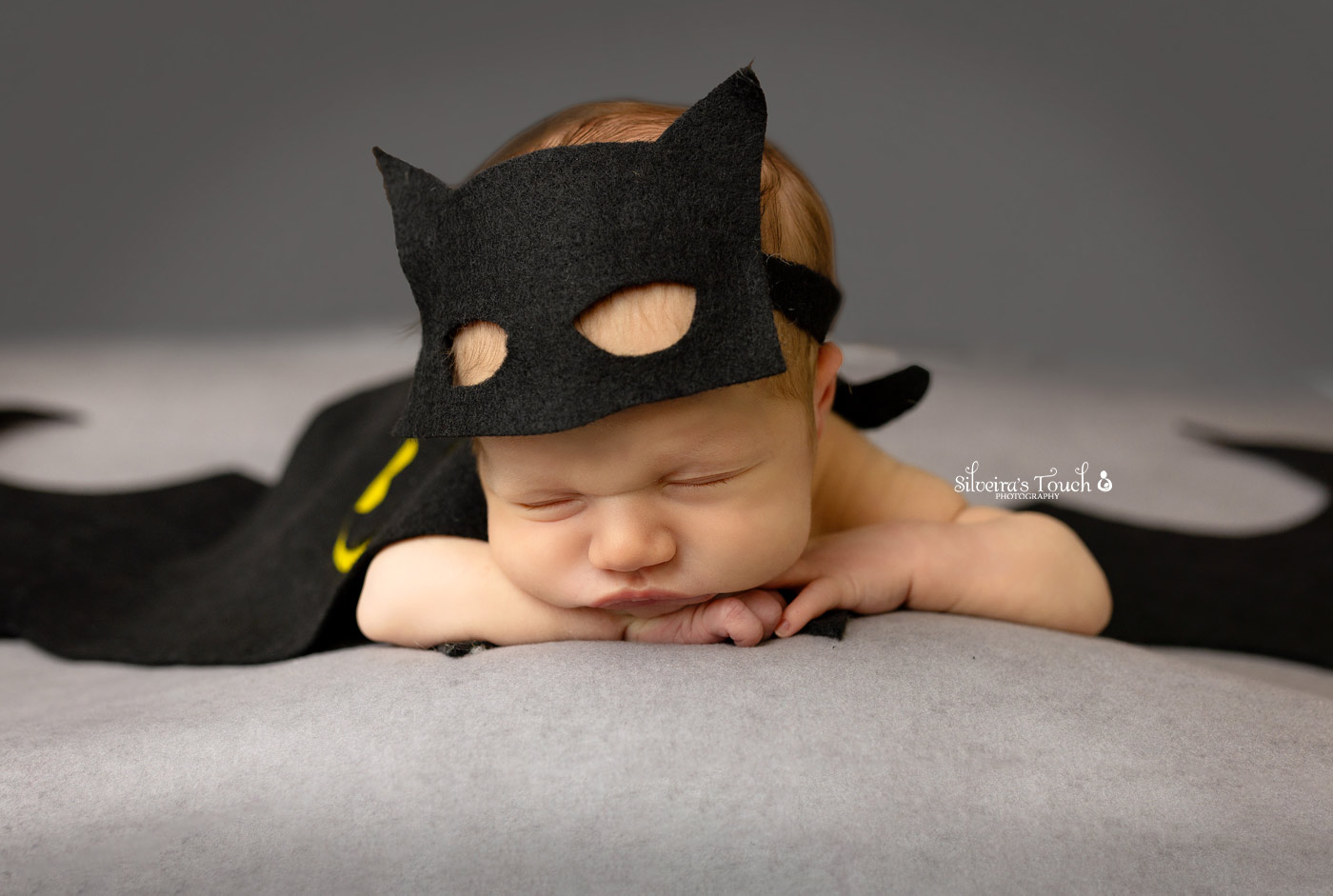 newborn photography of babtman
