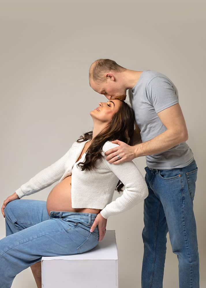 New Jersey maternity portraits Couple in Flanders New Jersey maternity portraits